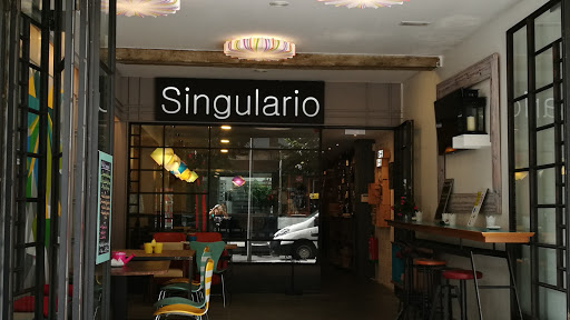 Singulario: Deléitate con las mejores hamburguesas en Santiago 1