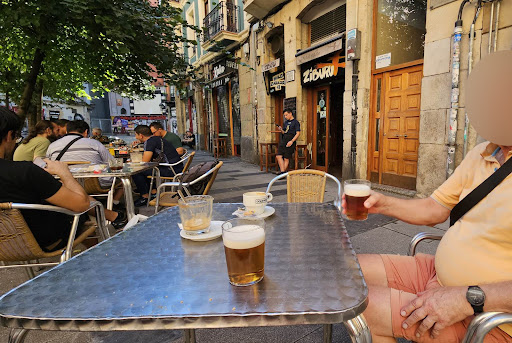 Ziburu: Sabor casero en el corazón de Bilbao que te seduce 14 AF1QipNkwTL4XvfIcfiBeBG7XMJc n6gUlis3nKZbeBt