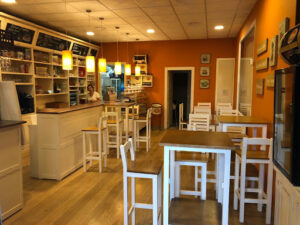 Bar Mariacastaña: Sabor casero y ambiente acogedor en Mairena del Aljarafe 12 AF1QipNnwgrIKcA3GSY9fBhBflHuQOuVWfKV4kmSlYZe