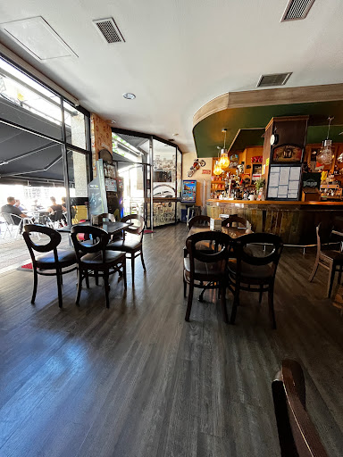 La Canasta: Un rincón acogedor en Verín con deliciosos platos combinados y terraza encantadora 24