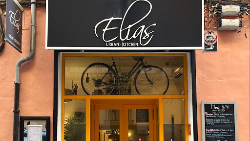Elías Restaurante Urban Kitchen: Sabores mediterráneos en un acogedor rincón de Palma 25 AF1QipNpOjwRe5Duf8YI9f7Kb4qVW mme0tcAiXP0nzV