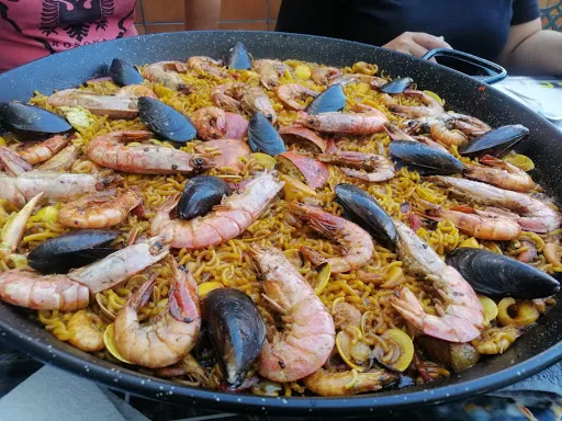 A Casa do Furruxo: Sabor familiar en el corazón de Celanova