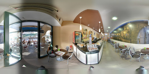 Bar Mundial: Sabores del mundo en el corazón de Ourense 52 AF1QipNpXgujcJhuocSfy2njHwjGEVYYTyZoPl4Odb48