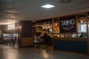 Soho: Sabores únicos en el corazón del Aeropuerto de Málaga 12 AF1QipNr8hGTLA2NWgn3ayCU xahXeu8qrkjWN3392UU