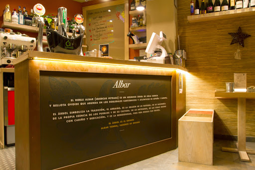 Albar - Bar Tienda: Sabores auténticos en el corazón de Oviedo 1 AF1QipNtZWkoWm3TAfcuMDm1km8thdZw7cYEmRe0kMGy