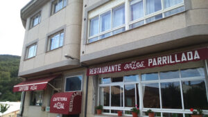 Restaurante Pazos: Delicias gallegas en Pedrafita do Cebreiro 9 AF1QipNvWaporA23XgSX5TB4R450n07ikb0W7uxcMLkN