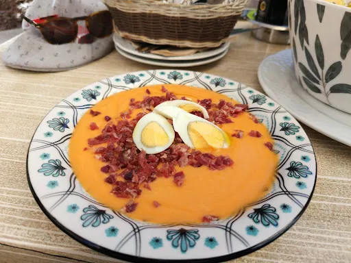 Meson Las Abejorreras: Sabor auténtico y raciones generosas en Córdoba 1 Meson Las Abejorreras: Sabor auténtico y raciones generosas en Córdoba