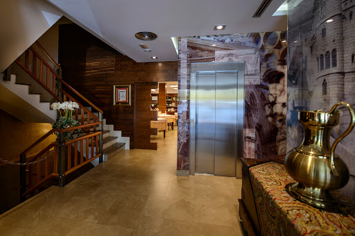La Peseta Restaurante - Hotel: Sabor auténtico en el corazón de Astorga 22 AF1QipNwZ6tRhzxhAz cNkuLe501gkyieiwUg8Z63wT7