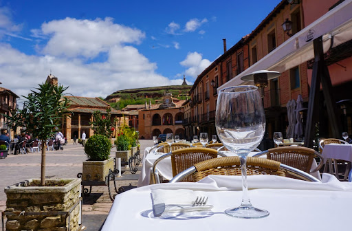 Kexua: Sabores caseros en la Plaza Mayor de Ayllón 1 AF1QipNyTzikve7dkj7YJ2sYSggYmgFbWAAspz4YdoDP