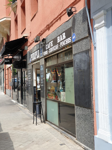Periplo Café: Sabores mediterráneos en Almagro donde la comodidad y un ambiente acogedor se fusionan para el deleite de toda la familia 1 AF1QipNzuePEeVHJa8FrqSHe8S3 jE tXd0weyDMpVaf