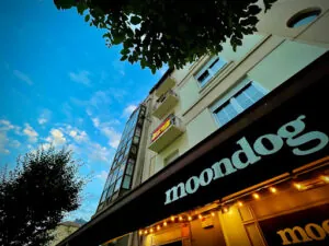 Café- Jazz Moondog: Un rincón de música y sabor en Santander