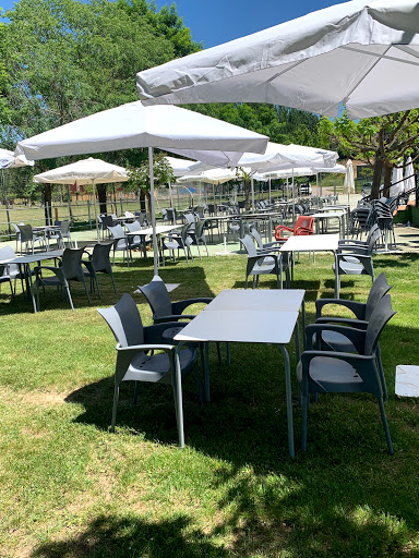 Bar Los Caños: El rincón ideal para disfrutar del mejor cachopo en Cimanes del Tejar 34 AF1QipO zkoPBwv8PjuT3xP R65JXvYTEbHebO VZGRZ
