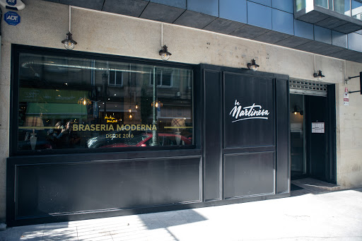 La Martinesa: Sabor auténtico y hamburguesas que conquistan en Vigo 52 AF1QipO05WS8jzhwLuOdeiBJmbzTZJZ0J7Qcc BRnjkn