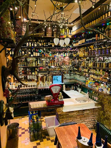 Casa Pachu Chigre: Un rincón gourmet en el corazón de Oviedo