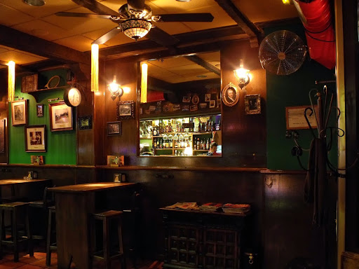 Cerveceria El Irlandes Errante: El rincón ideal para disfrutar cervezas alemanas en el corazón de Guadalajara 1 AF1QipO0VsUo8EDylJHY6UP2NATQ49871Cz49owXbtq4