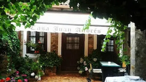 Bar Casa Andrés: Delicias caseras en un rincón acogedor de Astorga