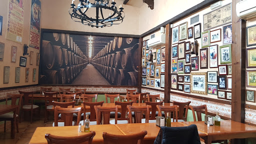 La Antigua Brasa: Sabor excepcional en el corazón de Córdoba, ¡prueba sus carnes! 1