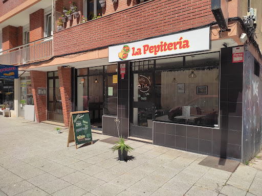 La Pepiteria: Sabor auténtico en el corazón de Santander 1 AF1QipO11jmkB511lkaWWXEegJMoMOTnY8CBbepF6knS
