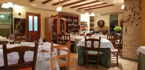 Casa Escartin Restaurante: Sabores excepcionales en el corazón de Calatayud 13 AF1QipO5Wu25Y5uTbtBRx4EoaxnzB4T9CvZ9Epq1JTQb