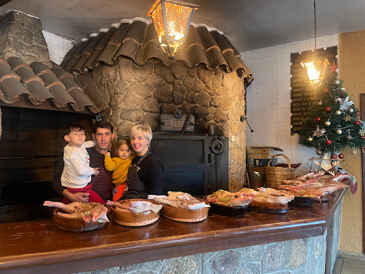 <strong>Asador Asomadilla: La joya de Pedro Bernardo con carnes irresistibles</strong> 13