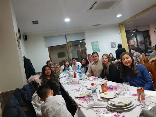 EL Rincon de Blas: Deléitate en el corazón de Corral-Rubio con su cocina vegetariana y ambiente acogedor