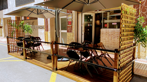 Le Bistrot vinos & tapas: Sabores gourmet en el corazón de Castellón 48 AF1QipOCQ6LjM9H5fp8a0i4WjQwQAGF9OKLVOXim2R8O
