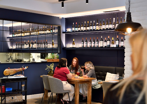 La Marciana: Sabores únicos en el corazón de Vigo 1 AF1QipOGRTbFG3Nj3t7Stq0D8jpYOqVqeniCT a7b9FK