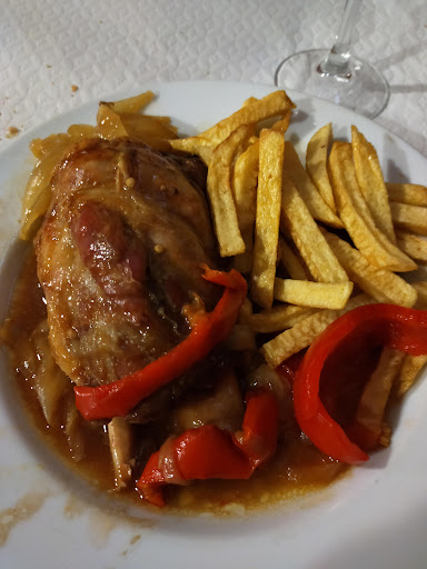 Casa Paradelo: Sabores auténticos en el corazón de O Barco de Valdeorras 1