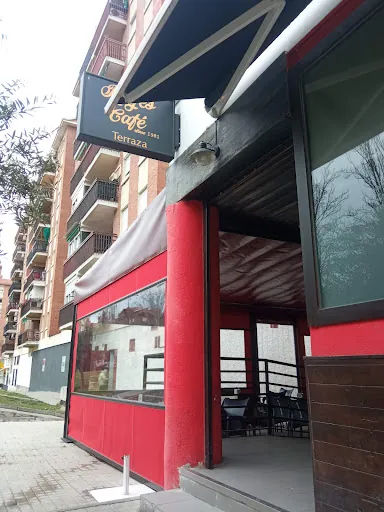 Bar REYES: El rincón vibrante de Guadalajara con sabor auténtico 1 Bar REYES: El rincón vibrante de Guadalajara con sabor auténtico