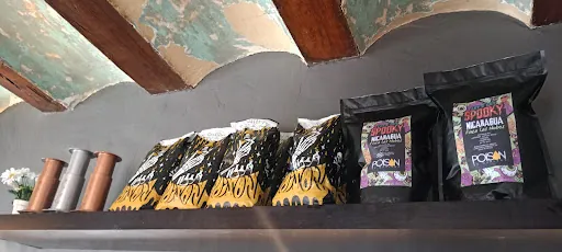 Taberna El Siete: Un rincón acogedor para degustar café de calidad en Burguillos