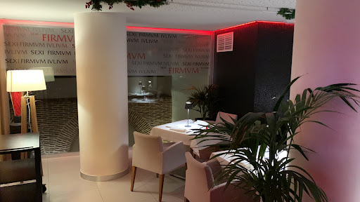 Firmum Restaurante: Sabor asiático en un rincón sorprendente de Almuñécar 1 AF1QipONB79bcTj6KnO FsHBEhkCpInOBhWU4n0MzJ1c