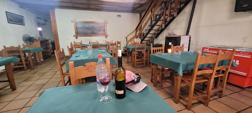Bar-Restaurante Gregoris: Sabor auténtico en el corazón de Sebúlcor 1 AF1QipOQ3dFtzfBDBzoXPzT7oaT2FZdWL 5aXasfkqQi