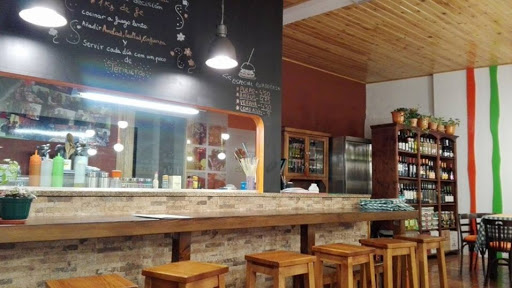 Casa Alongos: El destino en Melide para disfrutar del mejor pulpo 1