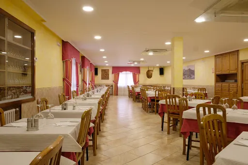 Restaurante Hotel CAZADOR: Sabor auténtico de almejas en A Mezquita