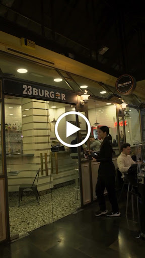 23Burger: Deliciosas hamburguesas en el corazón de Zaragoza 1 AF1QipOU7oZwj ims3i8dmvGpEBiauSkqdK4sBslkOdA