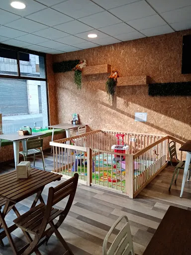 Divercafé Pintamonas: Sabor español en el corazón de Ribadavia