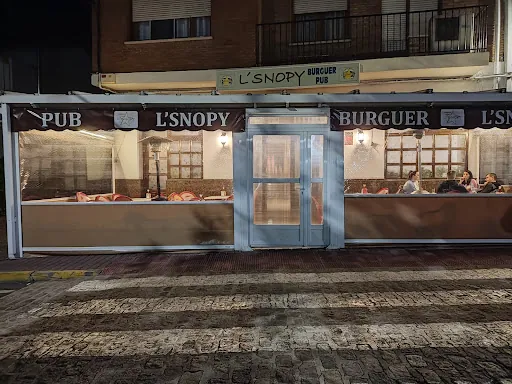 Burguer Pub Snoopy: Sabores irresistibles en El Tiemblo
