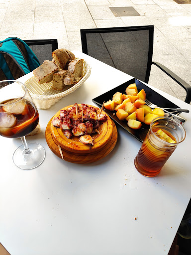 Zapas: Un rincón acogedor en Ourense con sabores únicos 1 AF1QipOVw rcQdOgy3ZsI941XF35GFP4Bwu7NGUpOSzO