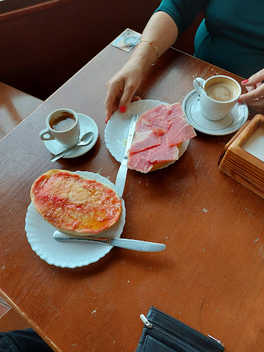 Bar El Montero: Sabores auténticos en el corazón de Mérida 33 AF1QipOW3G D5xw4mV0sVh268p7OJl IJvTIWc8 dhR8