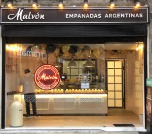 Empanadas Malvón: Sabor auténtico y tradición en Elche