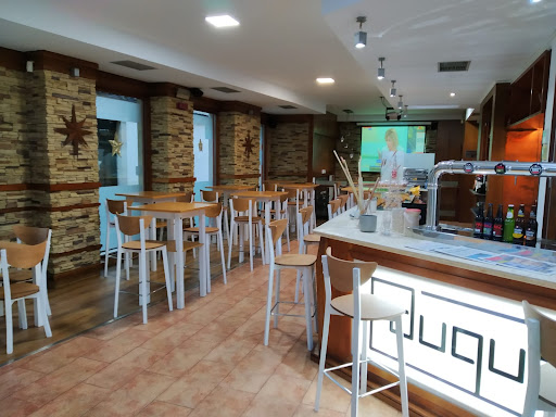 Duque: Encanto y café excepcional en Ourense 21 AF1QipOXCAIqVYs8HltTf7GgNRSbgkgS