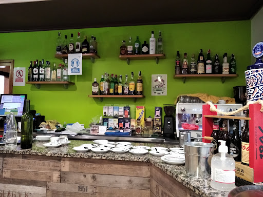 Restaurante Casa Las Ventas: Deliciosas patatas en un rincón acogedor de Borrenes 28 AF1QipOXTzkF39g76wlVwYojjuODL3BoqyNhyCKOBaJ4