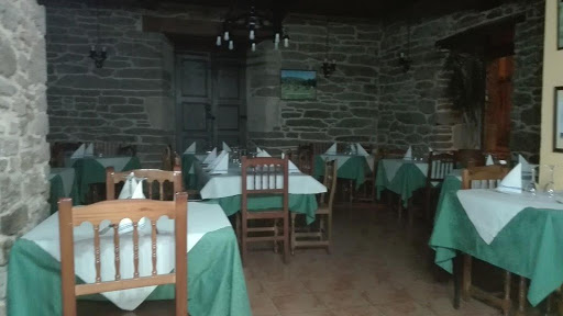 Restaurante A Nosa Casa: Sabor auténtico en Viana do Bolo con su deliciosa carne a la brasa 1