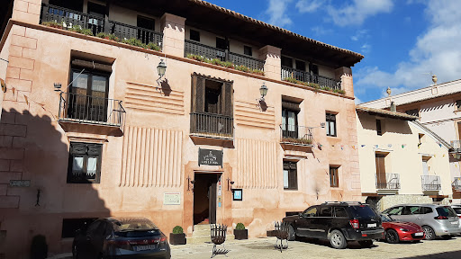 Una experiencia mediterránea única en el corazón de Rubielos de Mora 25 AF1QipOXWEBC0z3HgYX sHzZYZa93RYHct8wqyjg5 Qz