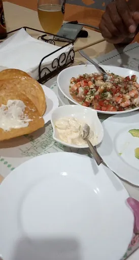 Cafeterías ANANAS: Un rincón exquisito en O Carballiño donde el café y la calidez se encuentran