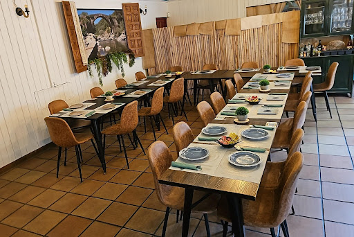 Restaurante Albocado: Sabores auténticos en el corazón de Madrigal 1 AF1QipOYVEXOunAMfFf5VVvSQRaH qm0 rqkg7P0L6sk