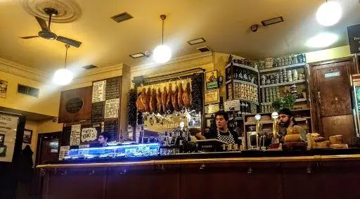 Casa Dominó: Tapas irresistibles en un rincón acogedor de Zaragoza 1 Casa Dominó: Tapas irresistibles en un rincón acogedor de Zaragoza