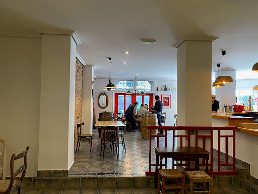Taberna Bonifaz: Delicias auténticas en el corazón de Santander 1 AF1QipO qlBrLU3C K1aC3dxYl BVgGbRfCvAQttFs m