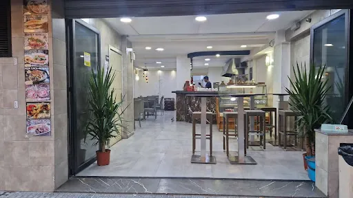 Kebab pan pita: Deliciosos kebabs en el corazón de Córdoba