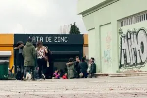 Lata de Zinc: Un rincón único en Oviedo con delicias veganas y pizzas excepcionales
